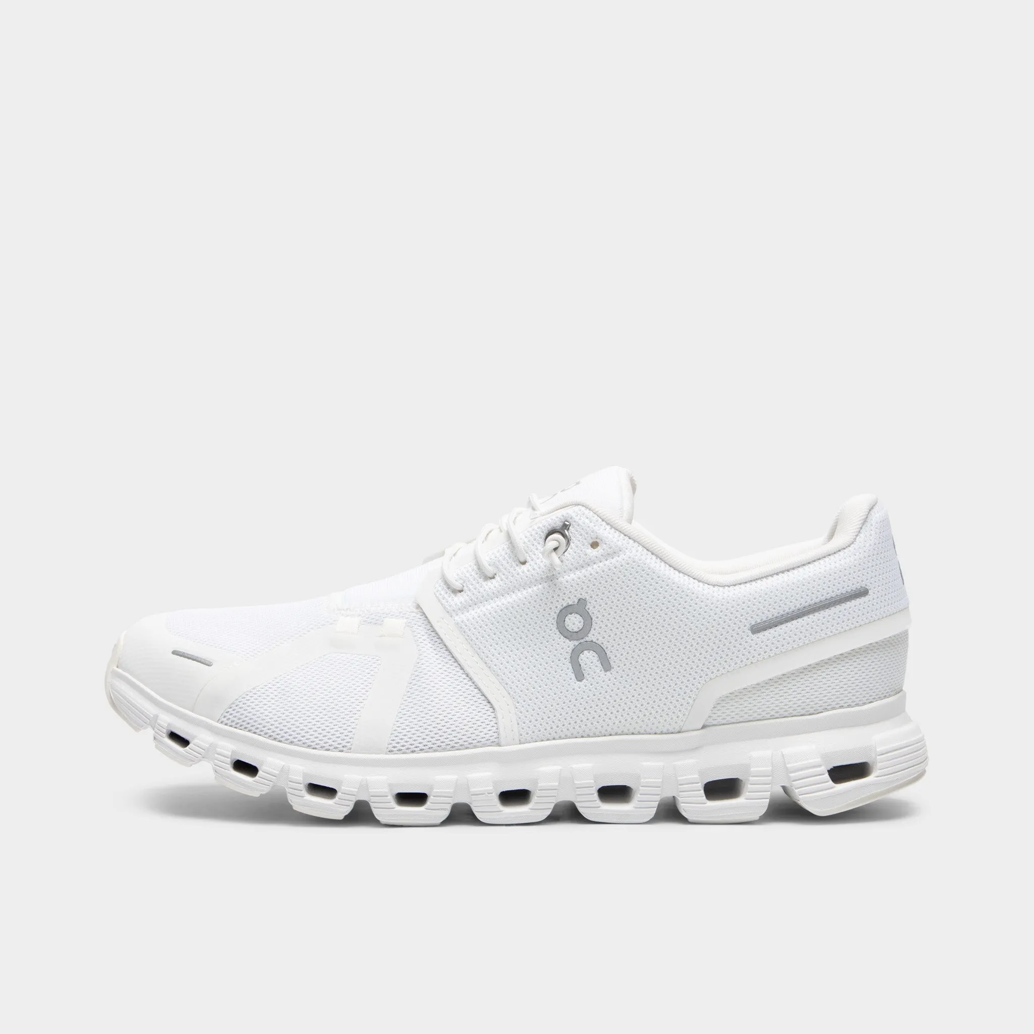 On Cloud 6 White / White