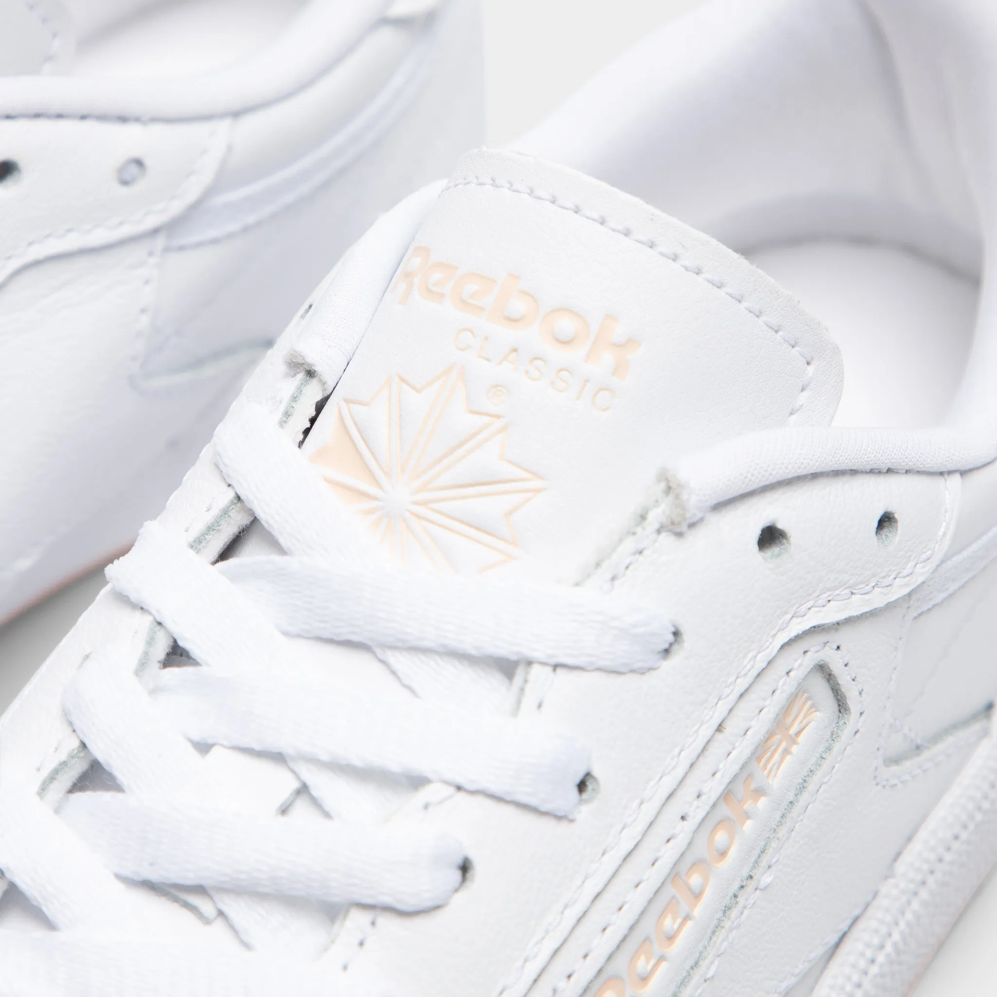 Reebok Women's Club C 85 White / Bleached Peach